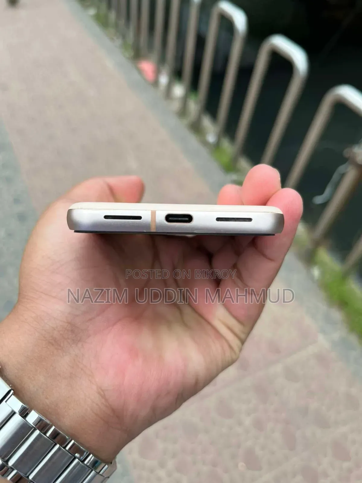 গুগল পিক্সেল ৮ ১২৮ জিবি গোল্ড