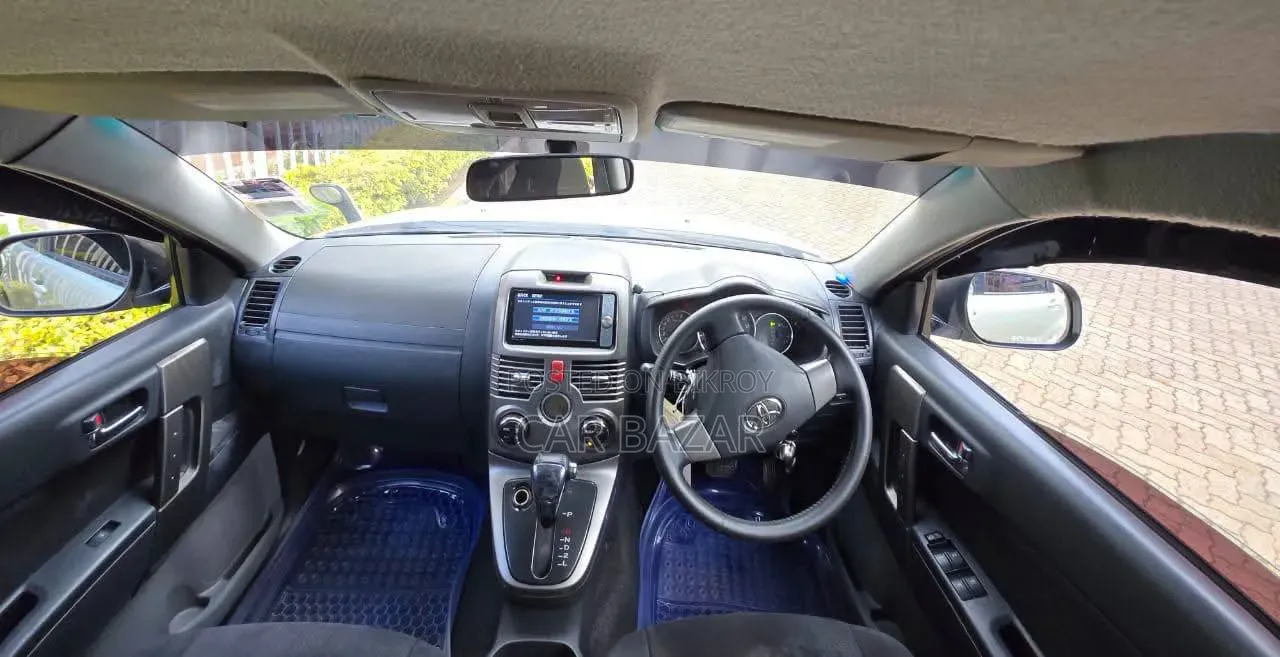Toyota Rush 1.5 RWD 2011 Gold