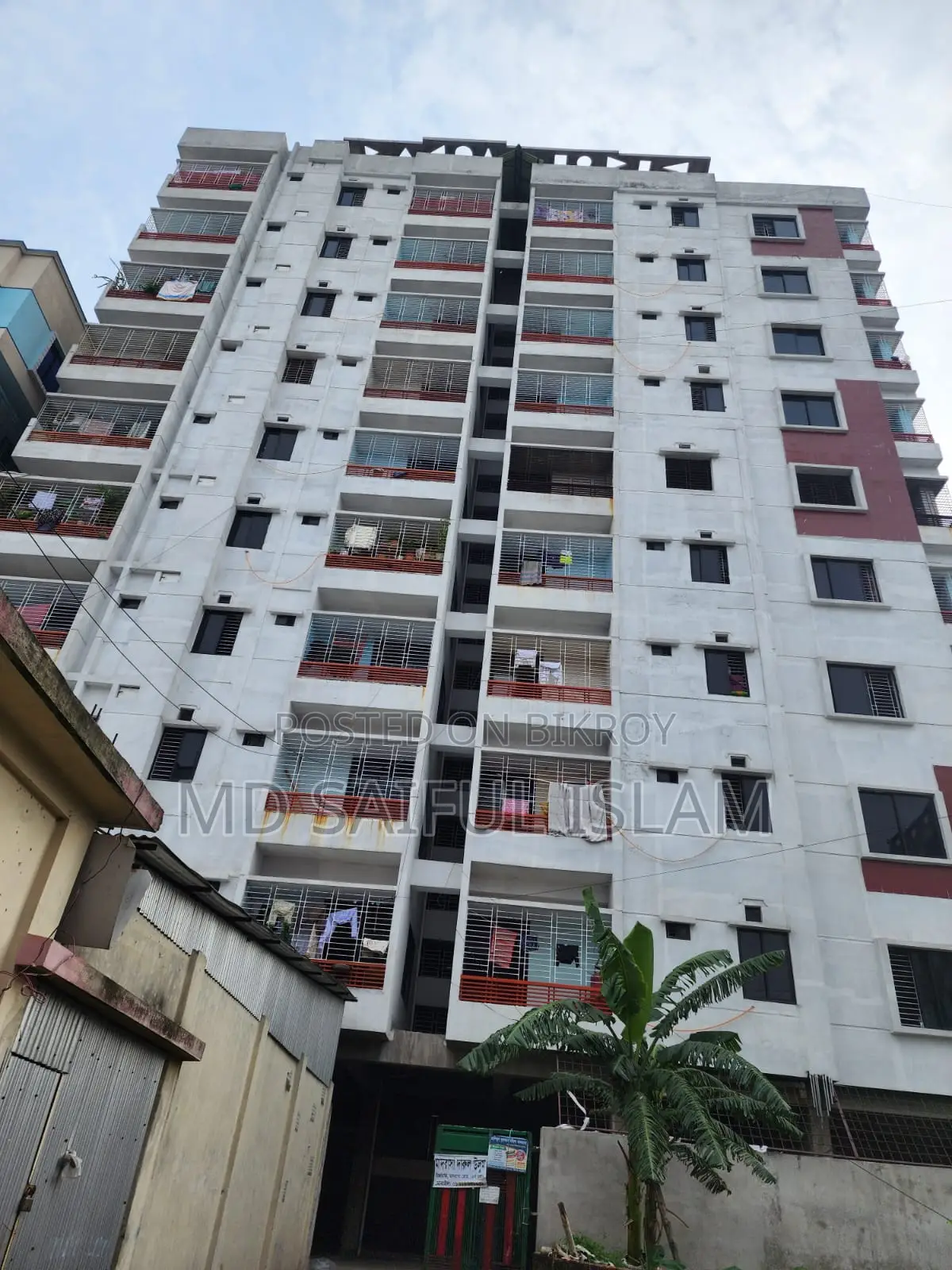 Furnished 3bdrm Apartment in Akota Garden, Jatrabari for sale