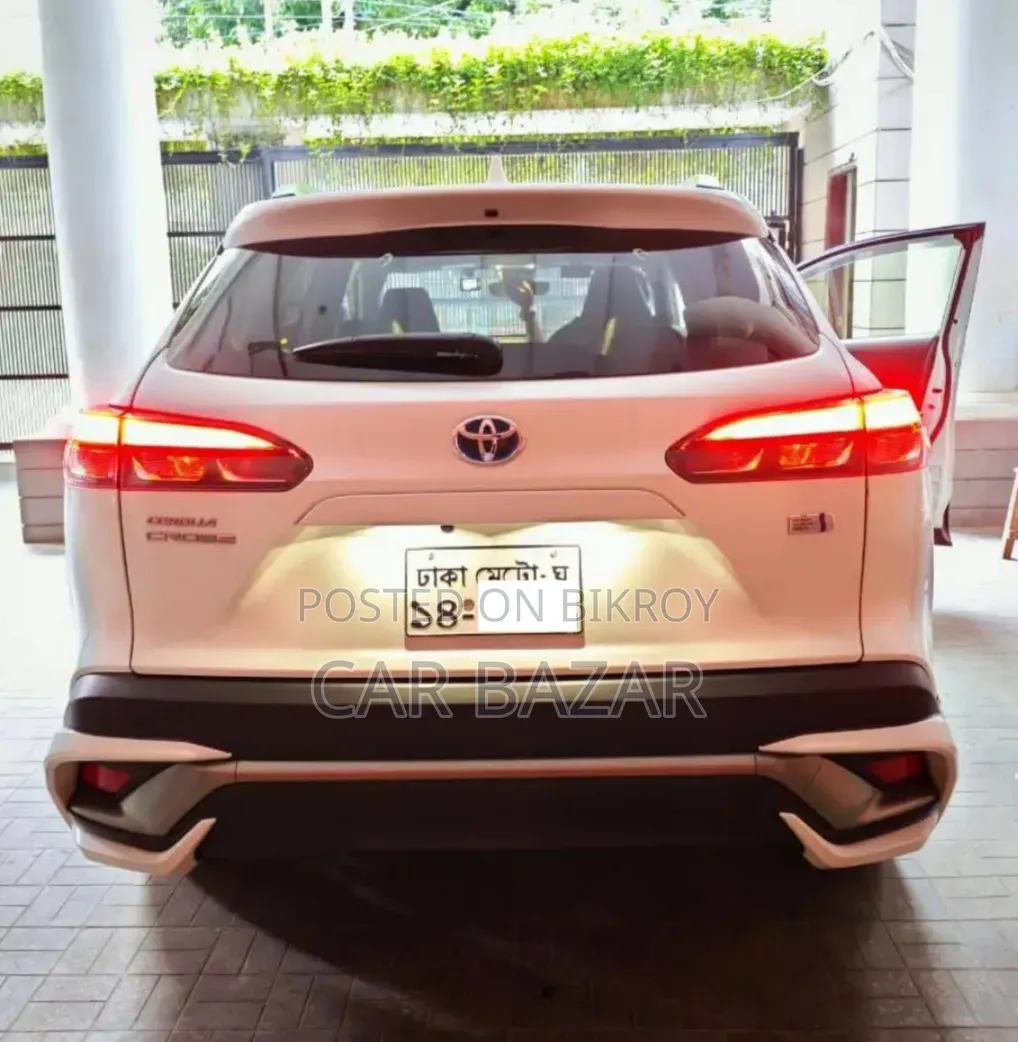 Toyota Corolla Cross 1.8 Hybrid FWD 2021 Pearl