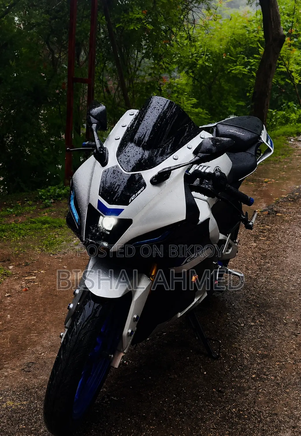 New Yamaha R15M 2024 Silver