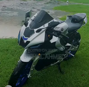 New Yamaha R15M 2024 Silver