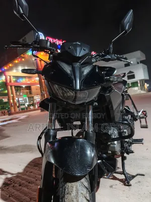Hero Xtreme 125R 2025 Black