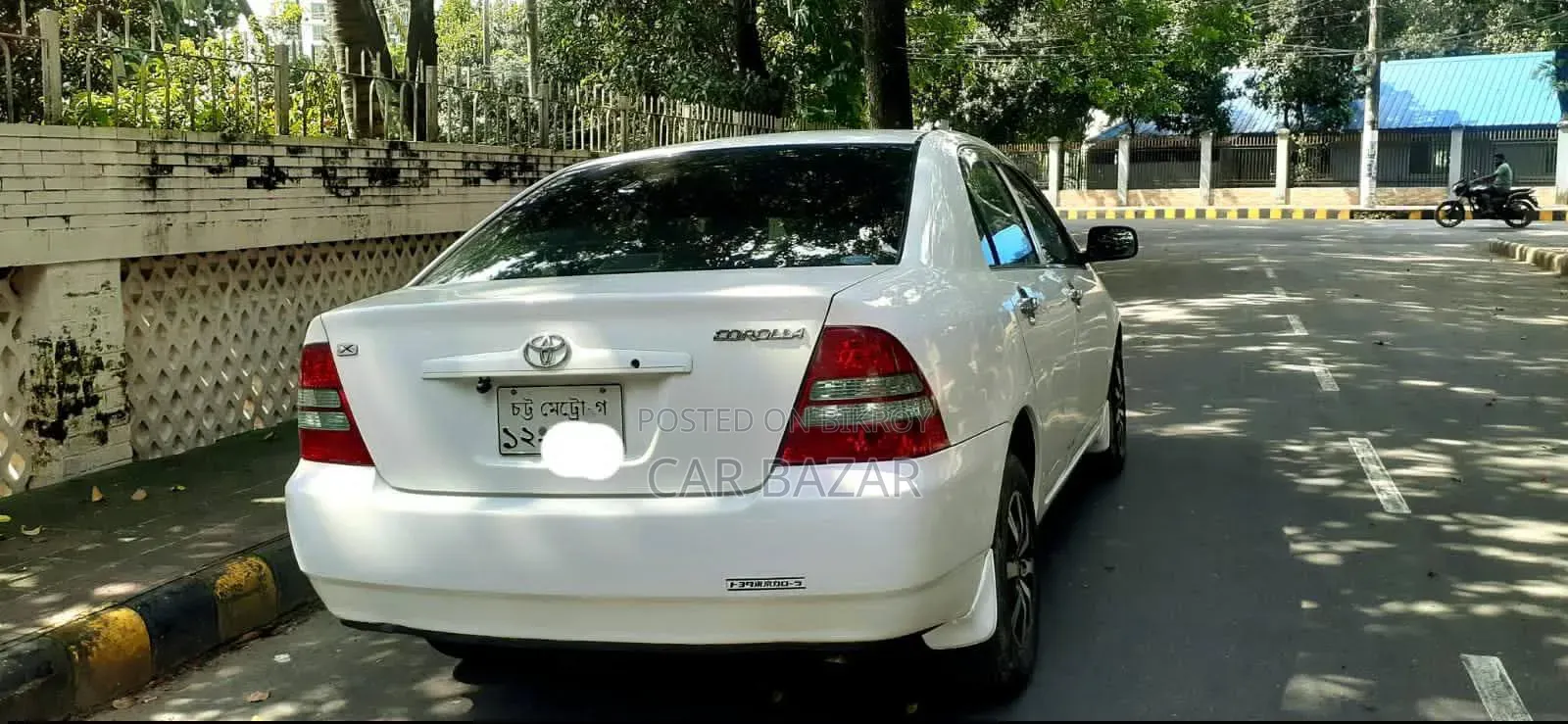 Toyota Corolla Sedan 2004 White