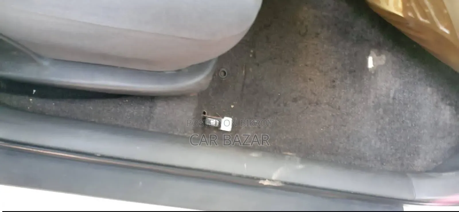 Toyota Corolla Sedan 2004 White