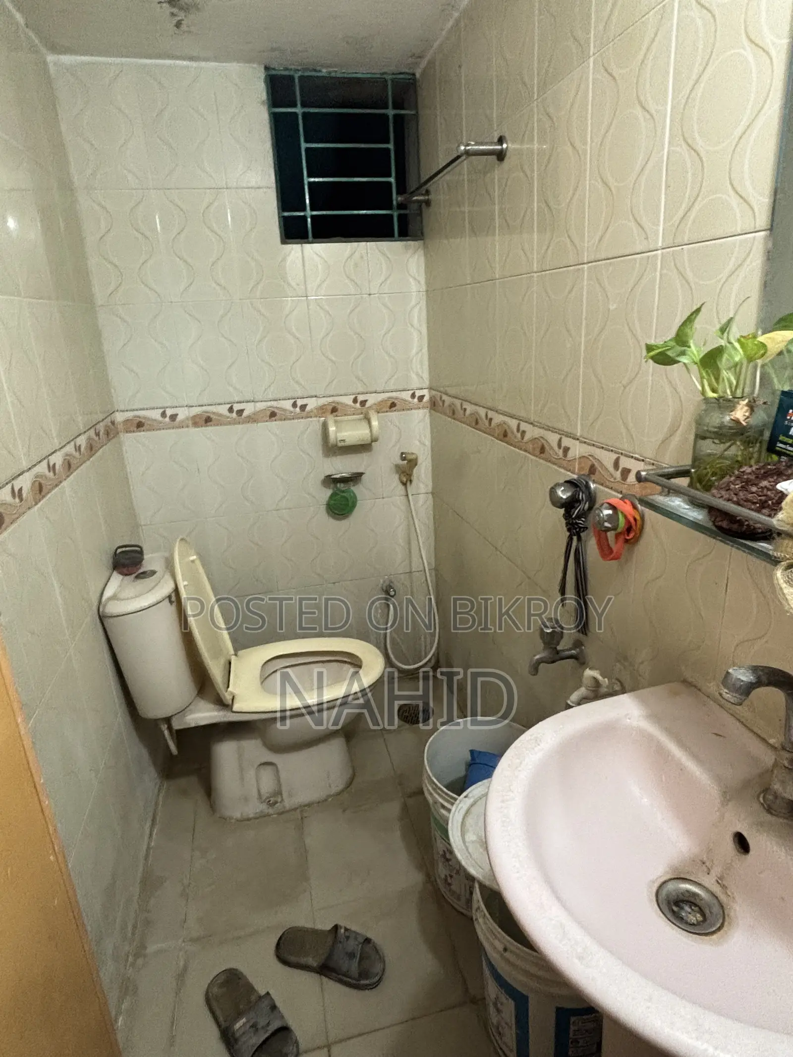 Furnished 3bdrm Apartment in Pallabi, Mirpur for sale