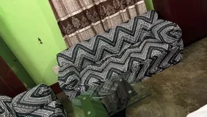 রেক্সিন এর সোফার সেট