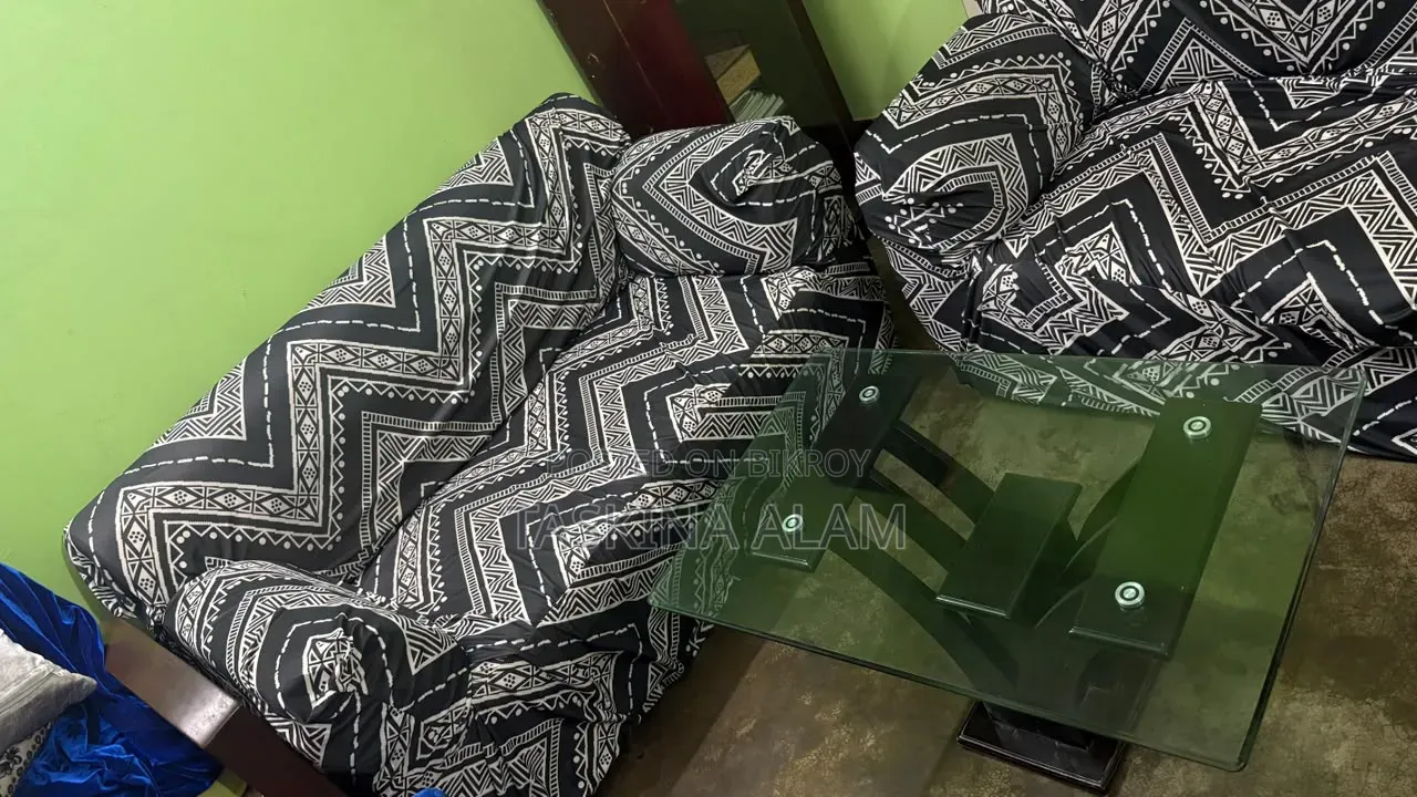 রেক্সিন এর সোফার সেট