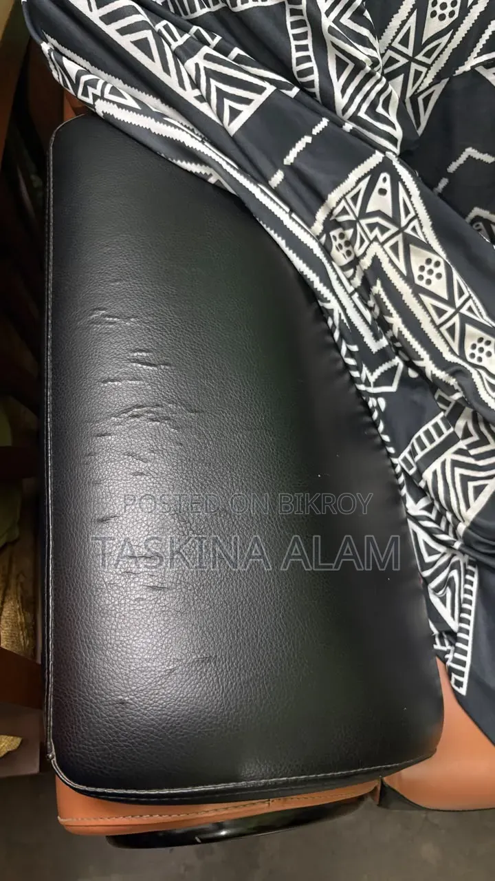 রেক্সিন এর সোফার সেট