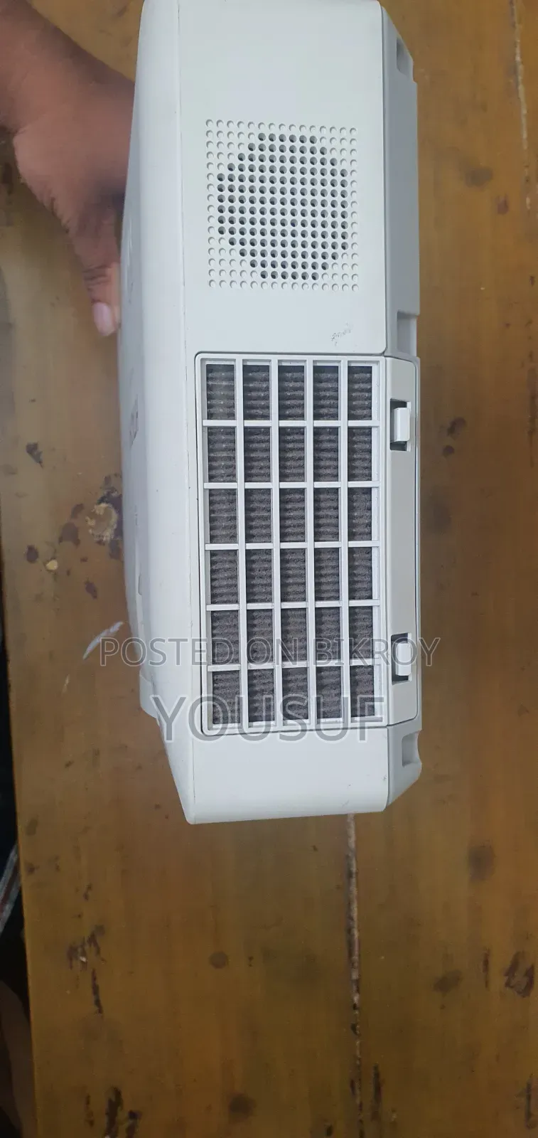 Hitachi  Projector- CP-WX3041WN বিক্রি হবে — একদম ফ্রেশ কন্ডিশন