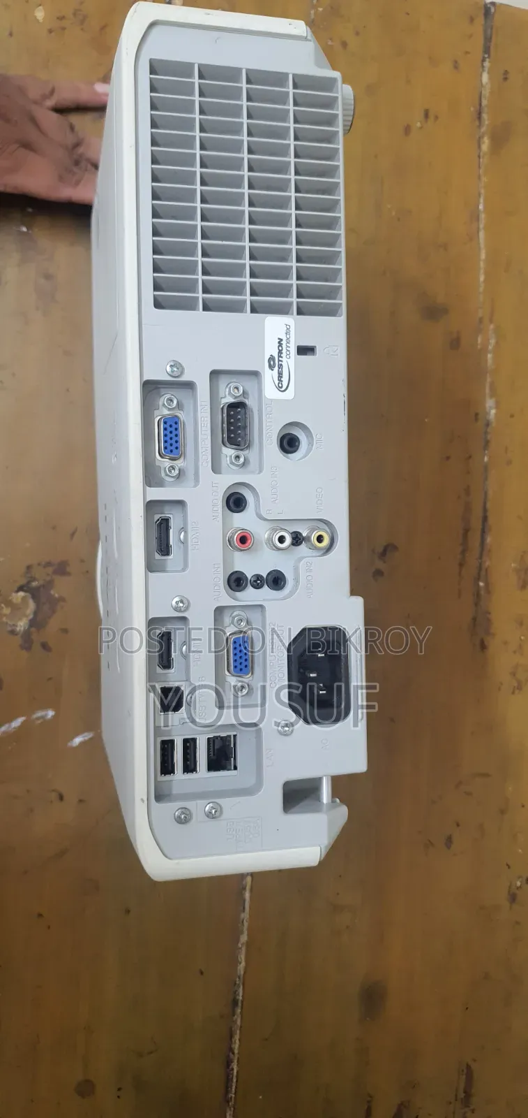 Hitachi  Projector- CP-WX3041WN বিক্রি হবে — একদম ফ্রেশ কন্ডিশন