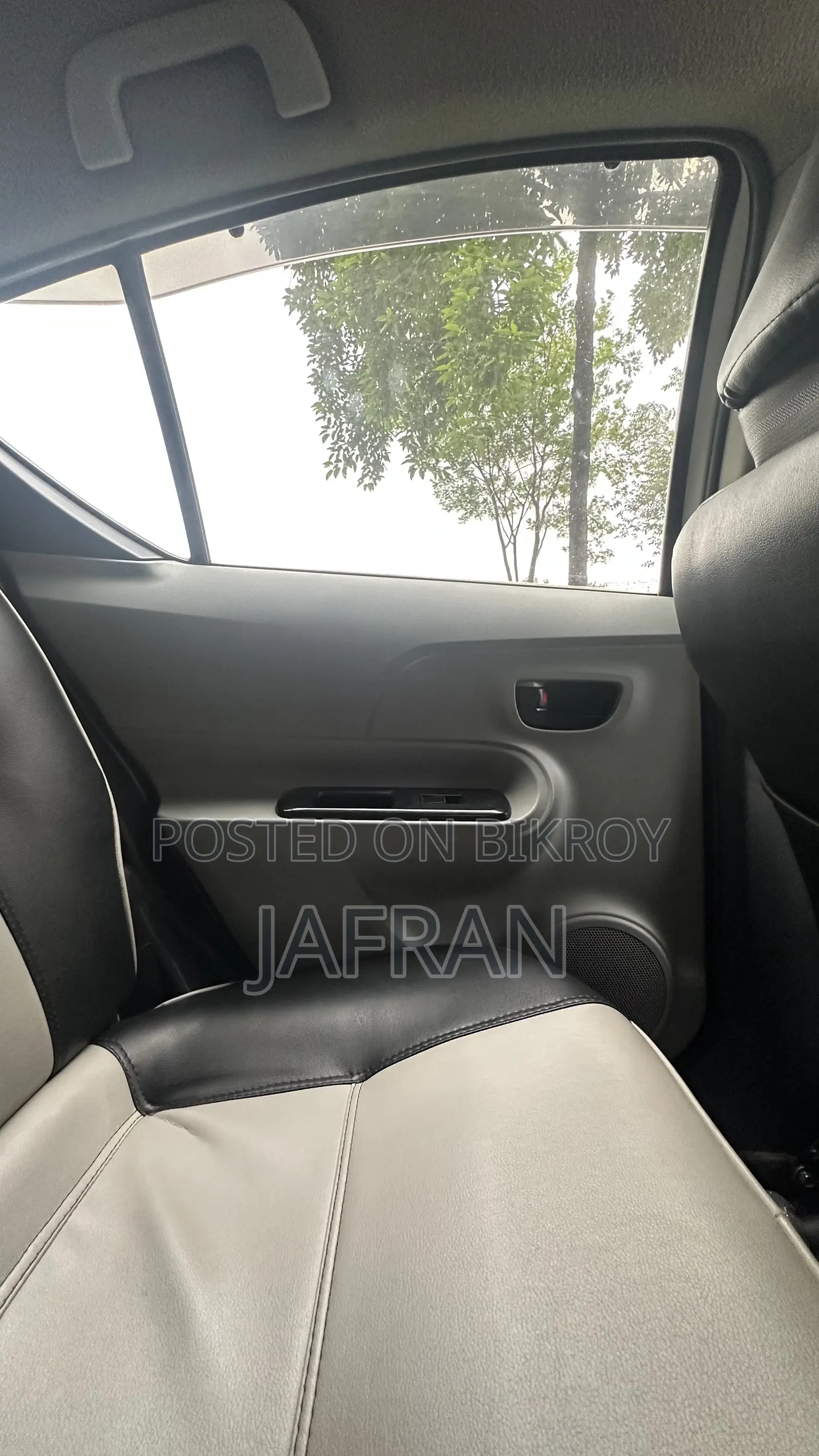Toyota Aqua 2012 White