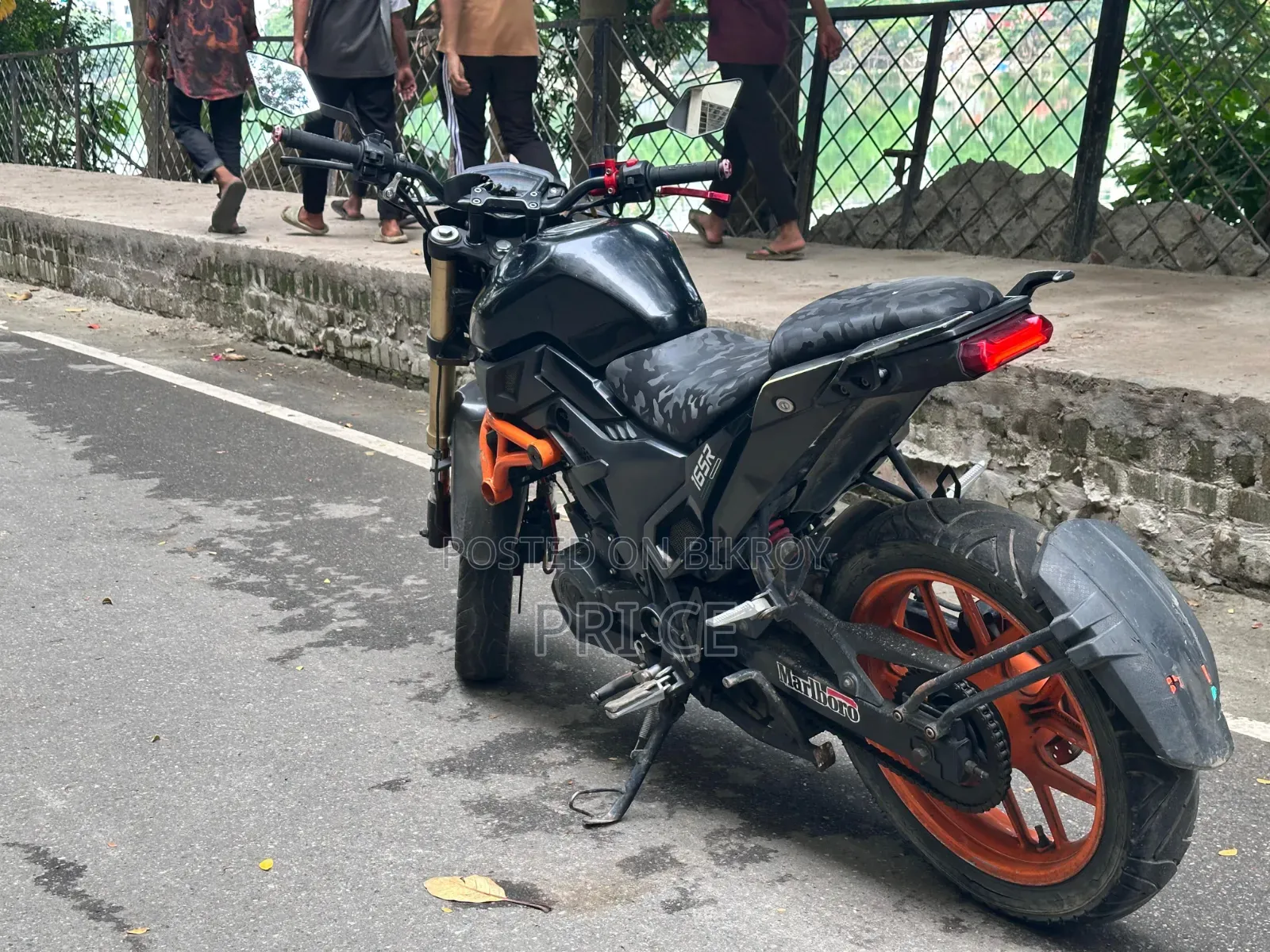 Runner Bolt 165R 2021 Black