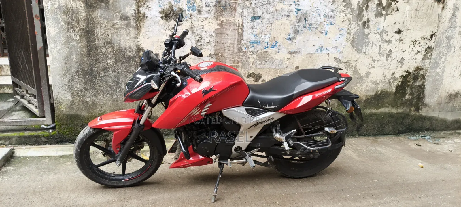TVS Apache RTR 160 4V 2020 Red