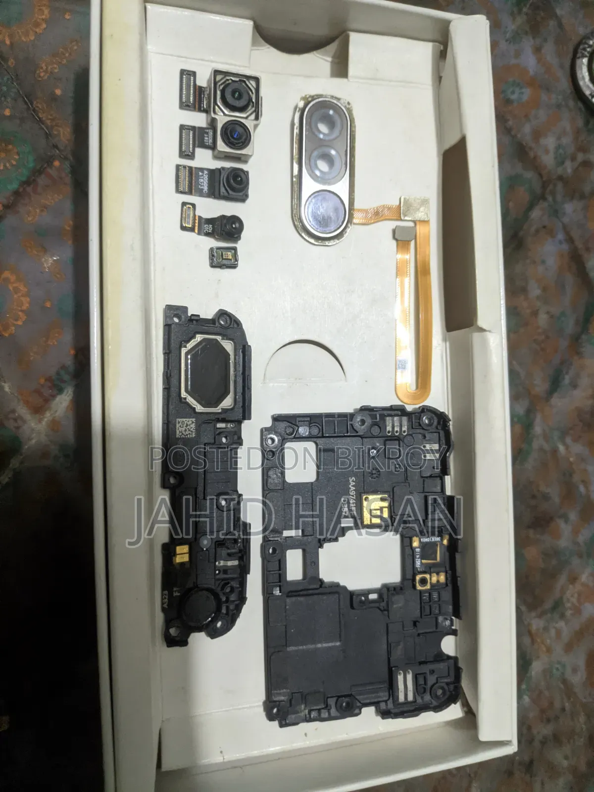 Pocophone F1 পার্টস