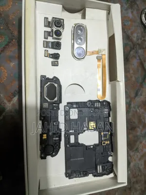 Pocophone F1 পার্টস