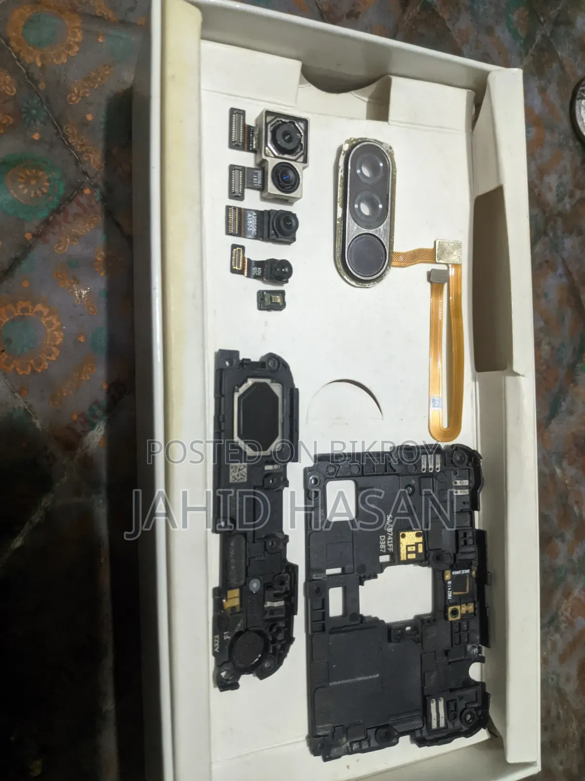 Pocophone F1 পার্টস