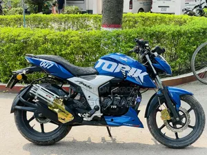TVS Apache RTR 160 4V 2023 Blue