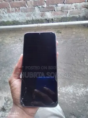 Samsung Galaxy A20 32 GB Black