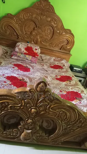 জরুরী প্রয়োজনে বিক্রি