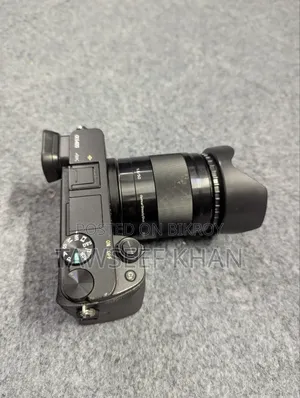 Sony A6400 With 50 Mm F1.8 Prime Lens
