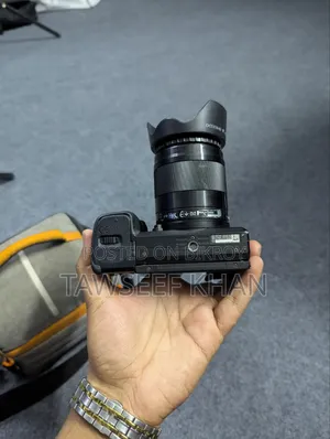 Sony A6400 With 50 Mm F1.8 Prime Lens