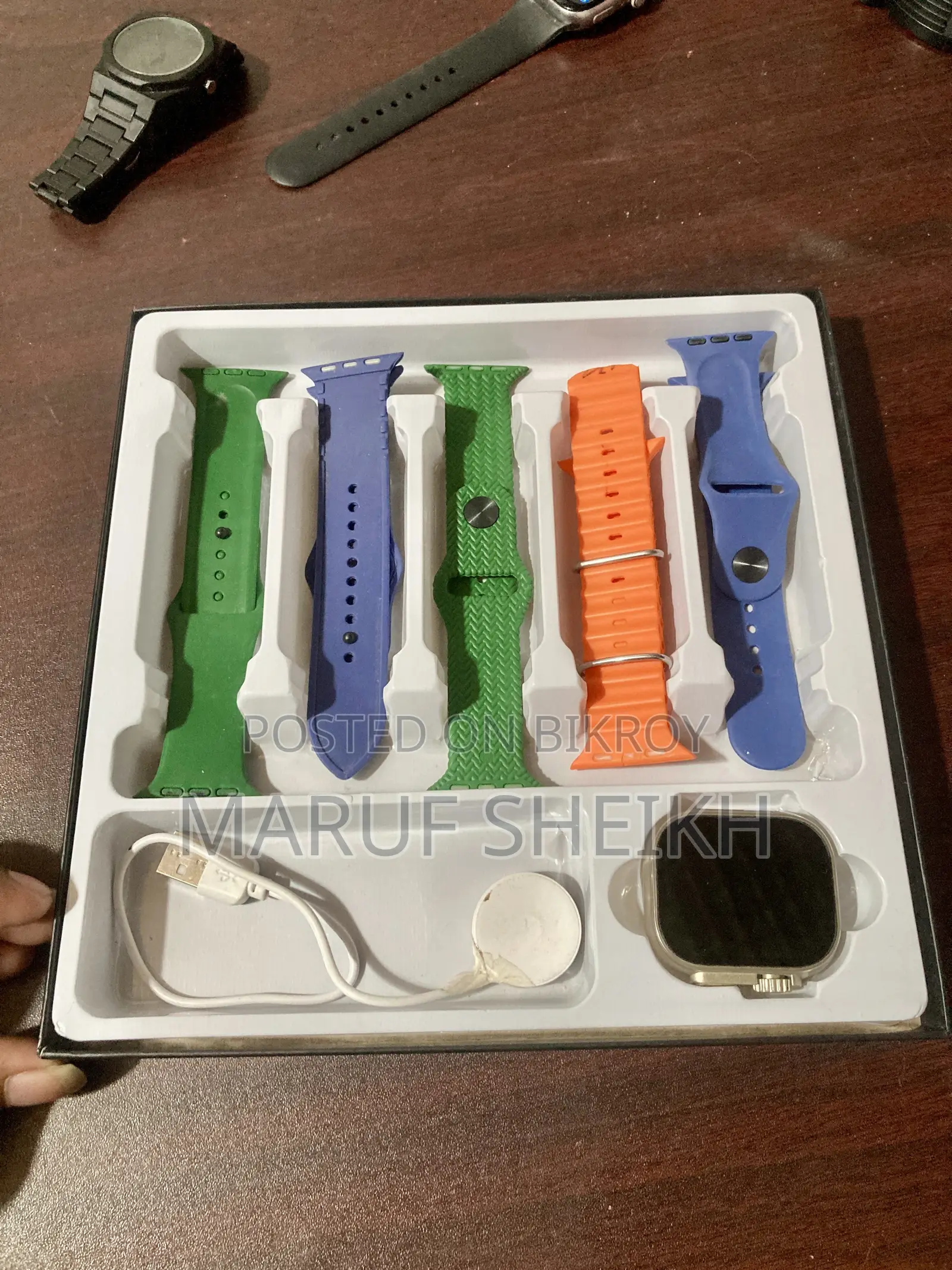 2 Smart Watches