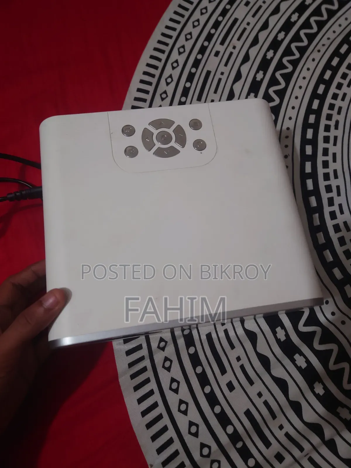 Cheerlux C12 Projector