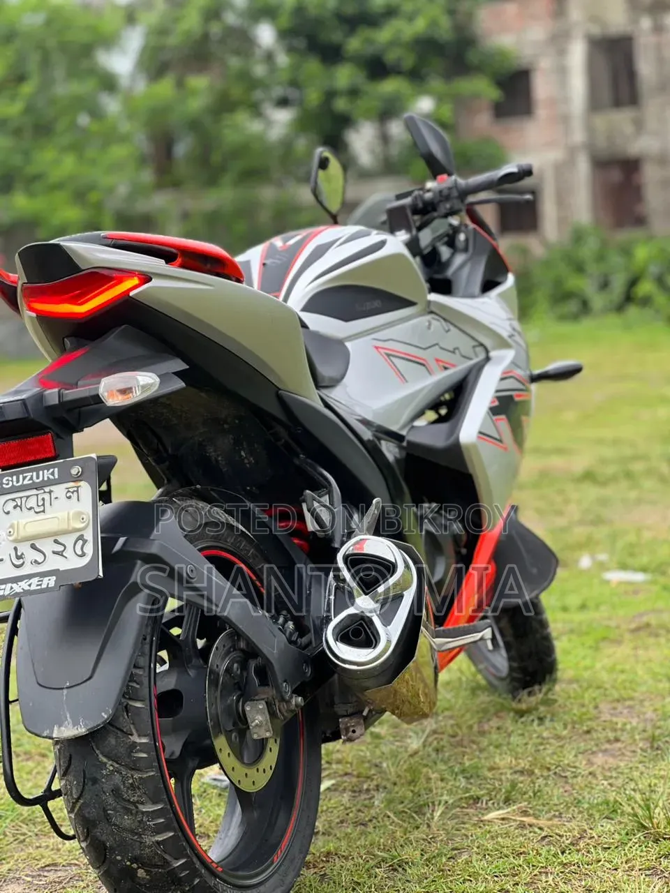 Suzuki Gixxer SF 2023 Orange