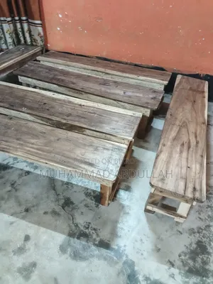 মাদ্রাসার লো ভ্যান্স