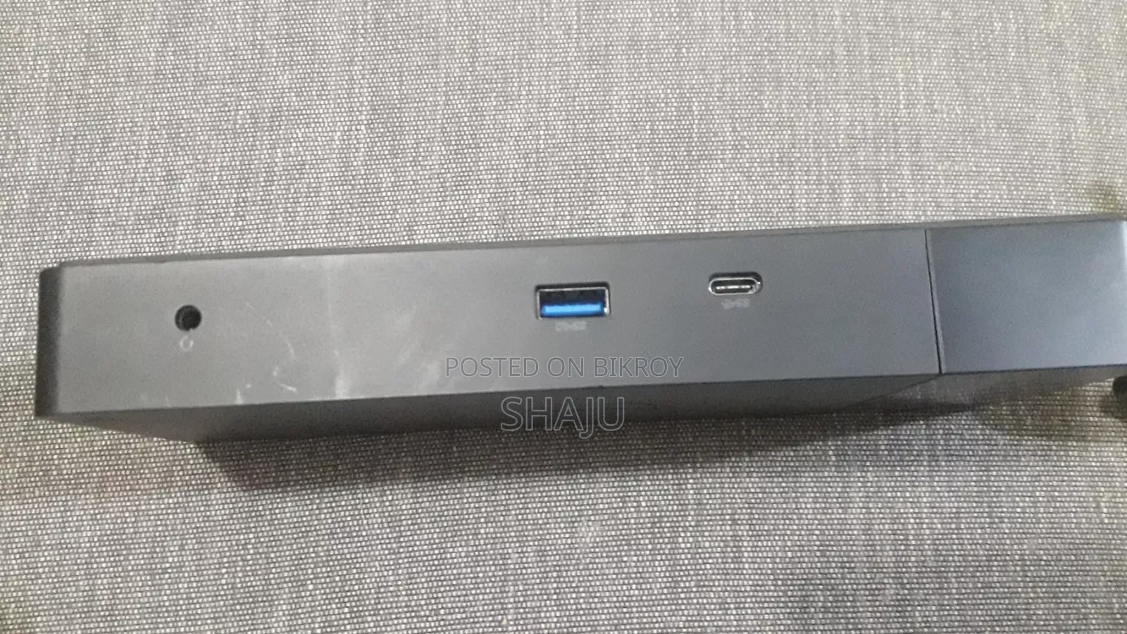 USB-C Docking Station.
Connects Your Laptop to Multiple Displays,