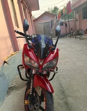 Yamaha Fazer V1 2015 Red