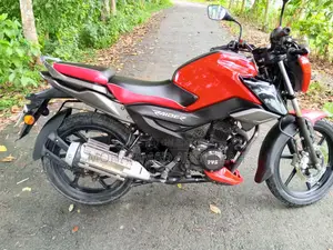 TVS Raider 125 2022 Red