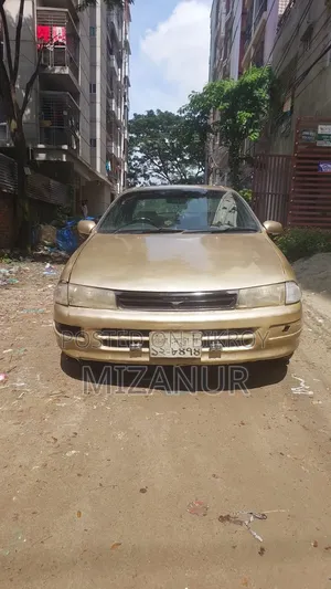 Toyota Carina 1993 Gold