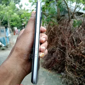 রিয়েলমি ৮ জিবি