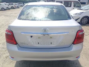 Toyota Axio 2021 Silver