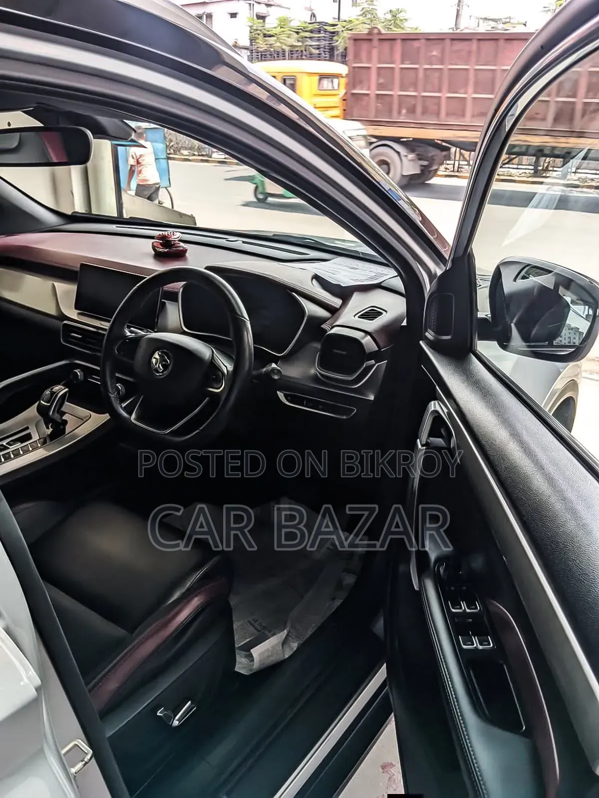 Proton X70 2022 Silver
