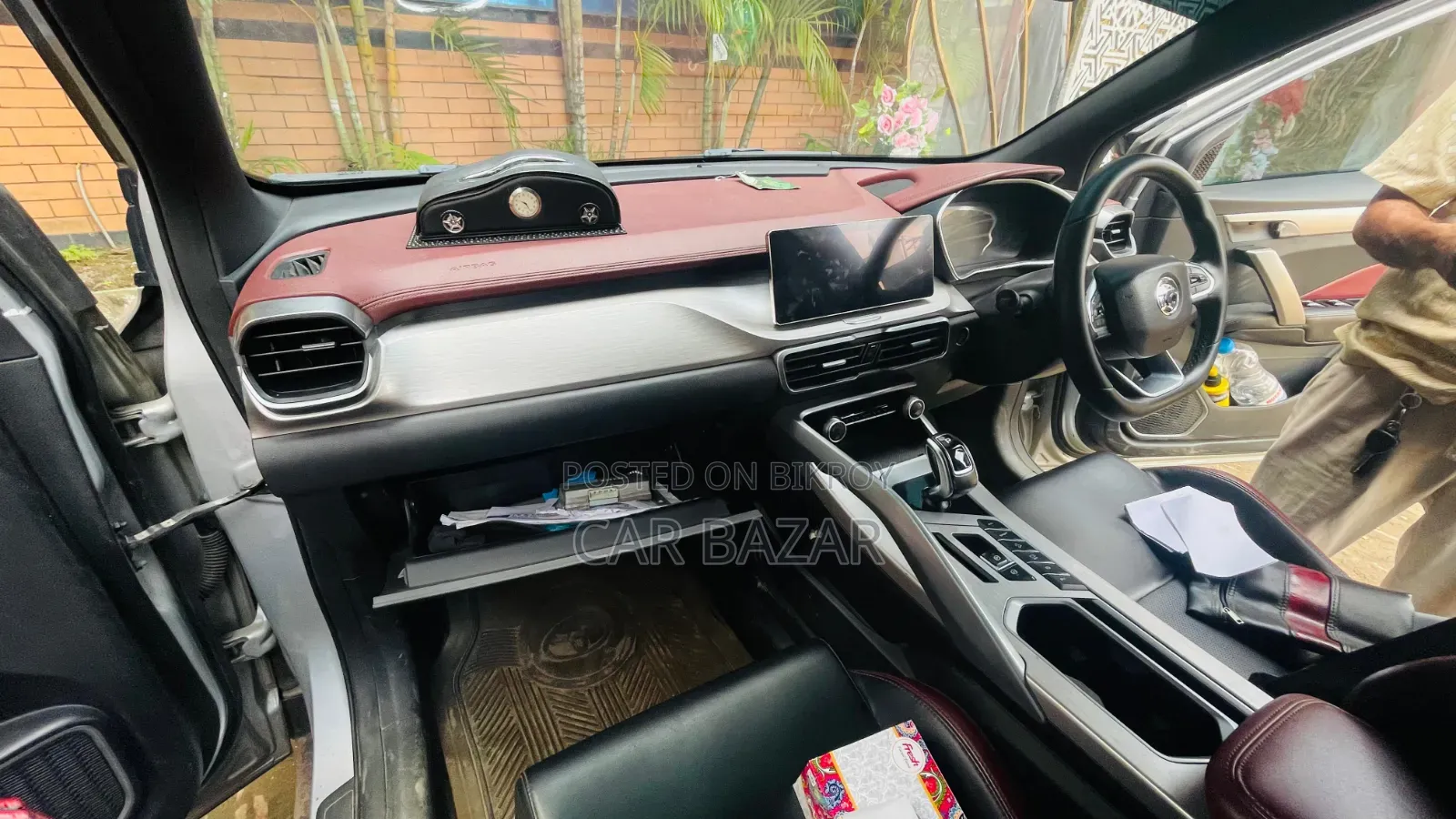 Proton X70 2022 Silver