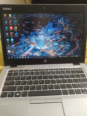 Laptop HP EliteBook 820 8GB Intel Core i5 SSD 256GB