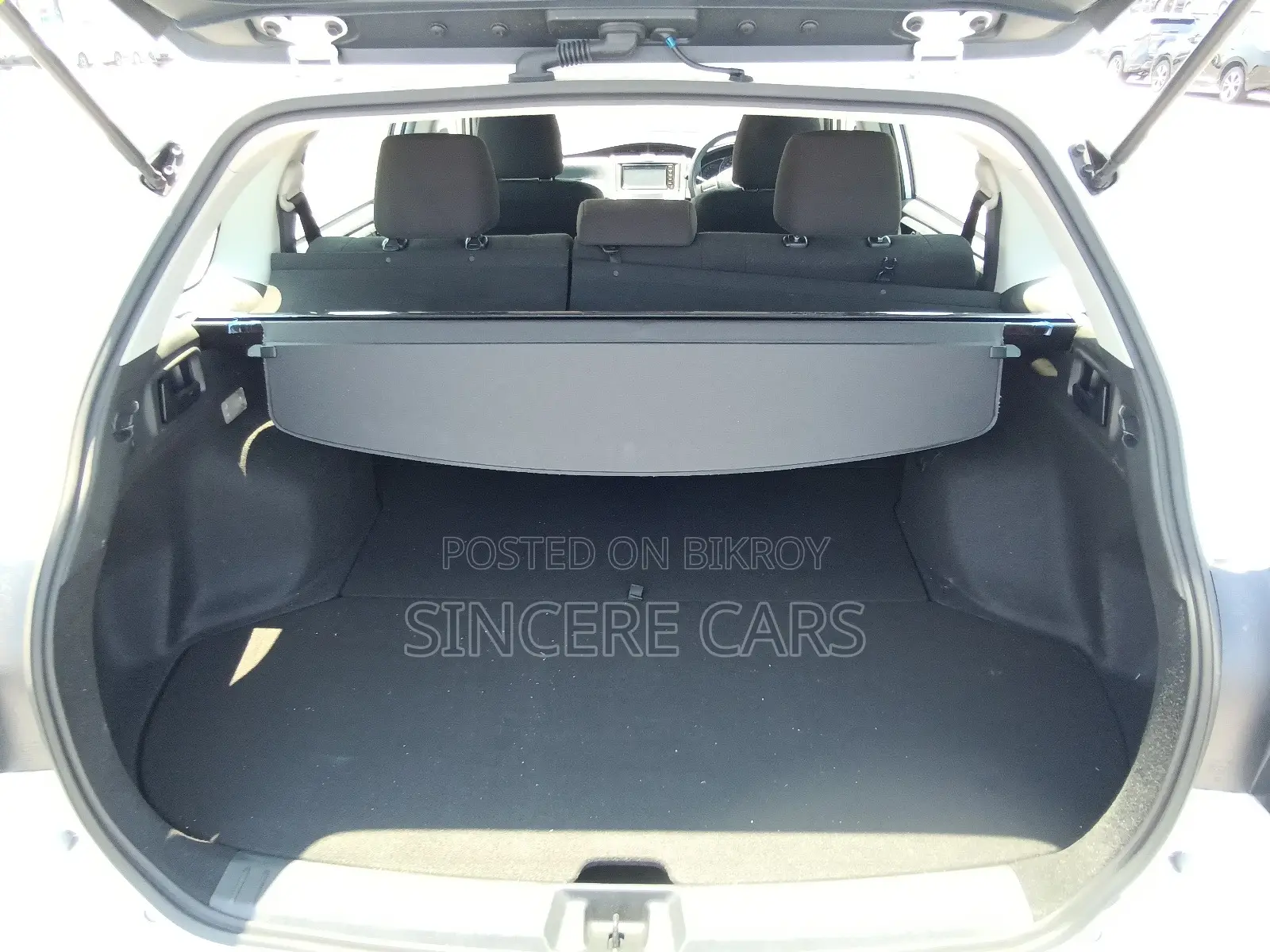 Toyota Corolla Fielder 2021 White