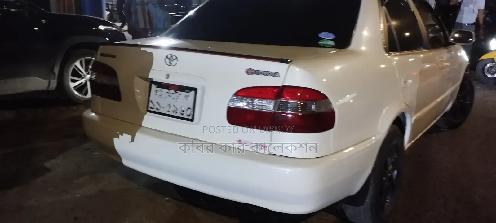 Toyota Corolla 2000 White
