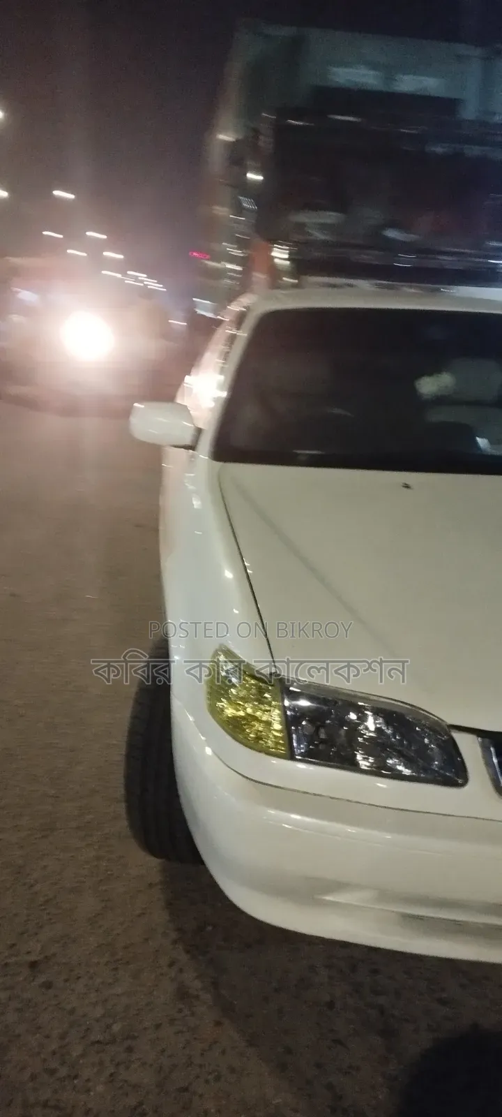 Toyota Corolla 2000 White