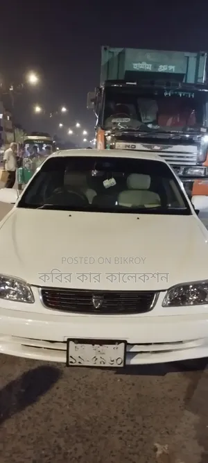 Toyota Corolla 2000 White