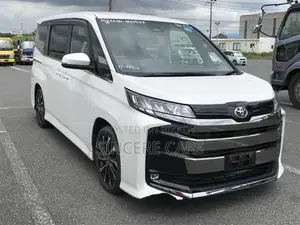 Toyota Noah 2022 Pearl