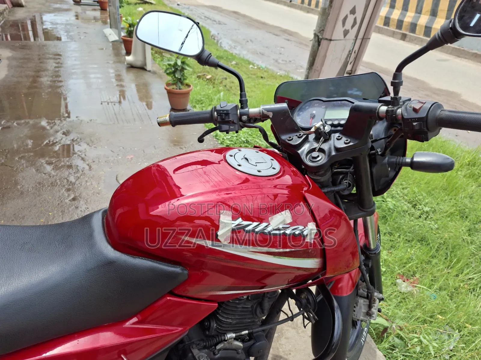 Bajaj Pulsar 150 2010 Red