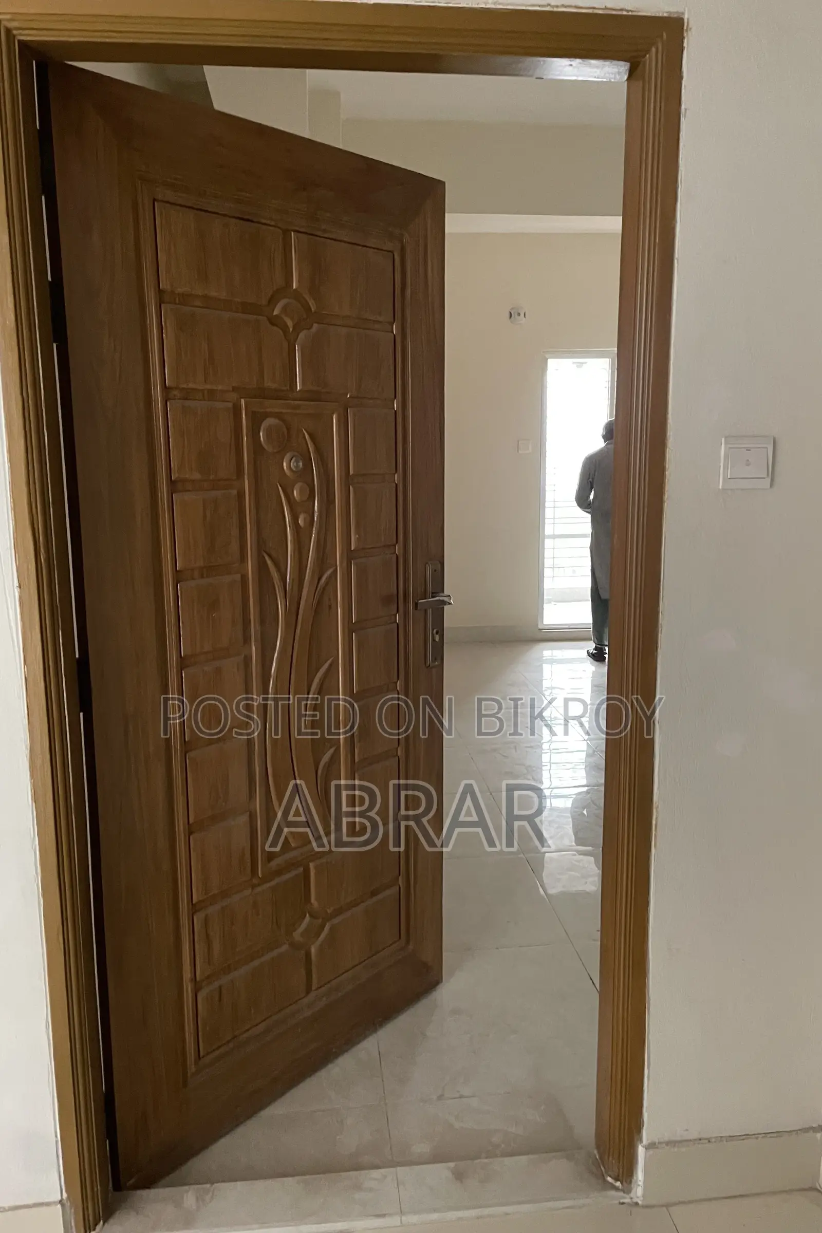 3bdrm Apartment in Khilgaon for sale