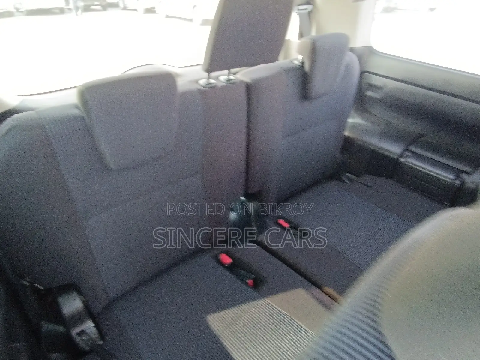 Toyota Noah 2021 Silver