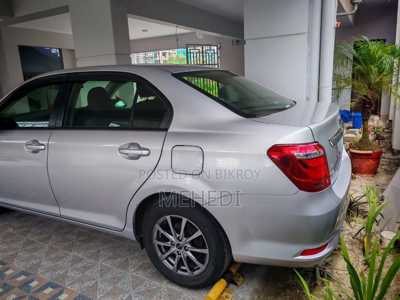 Toyota Axio 2021 Silver