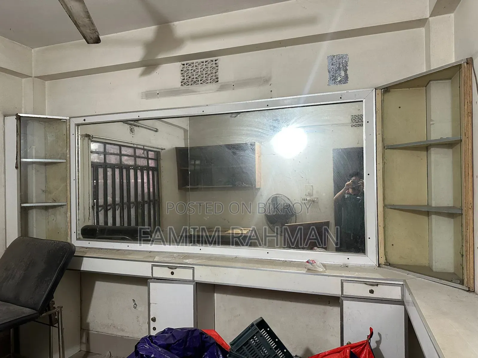 **পার্লার বেড ও Decoration বিক্রি হবে