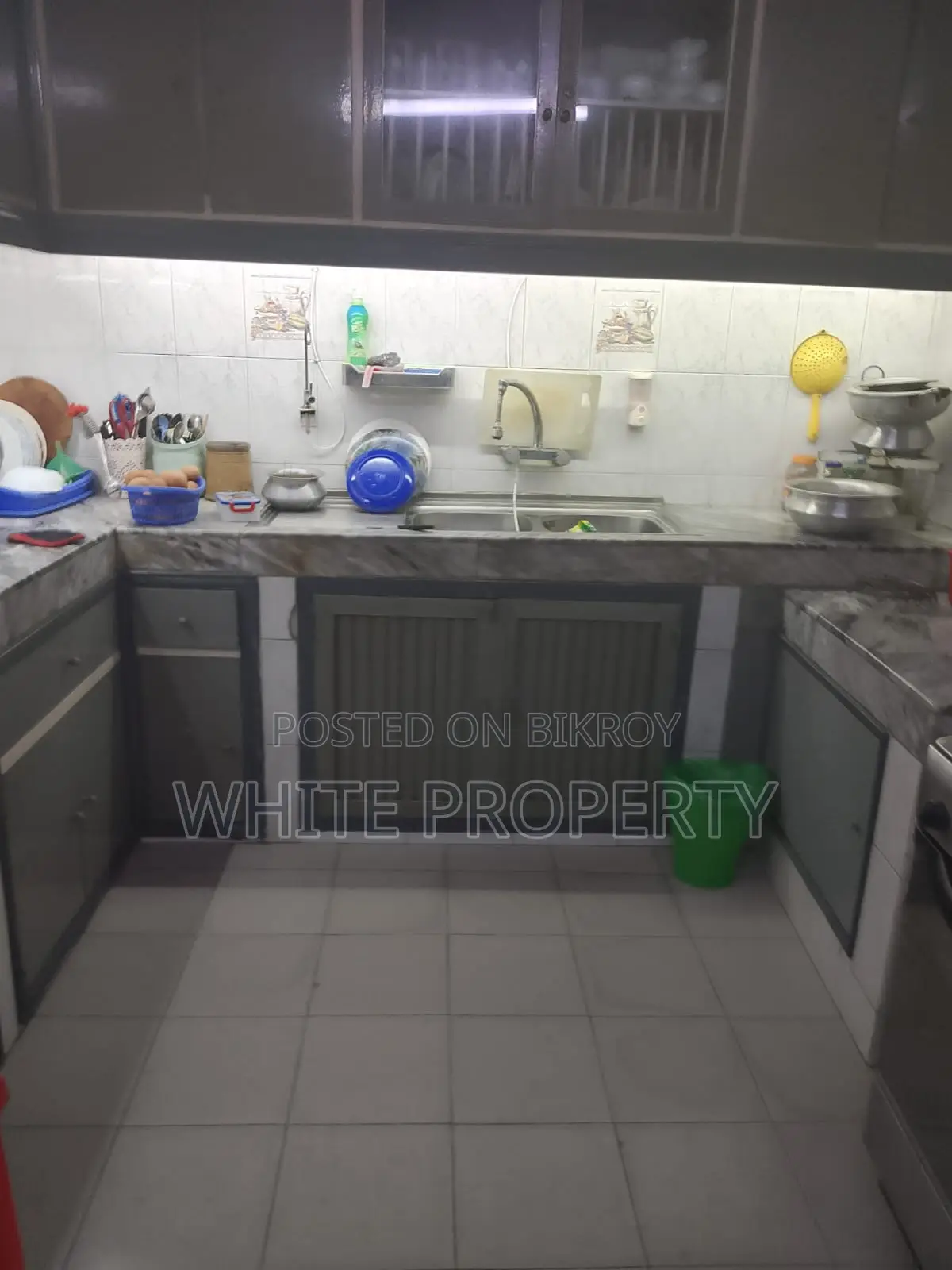 3bdrm Apartment in White Property, Dhanmondi for sale
